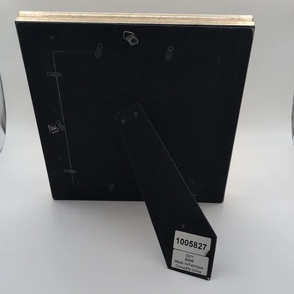 Elegant Silver Ornate Wooden Picture Frame - Picture 3 of 8